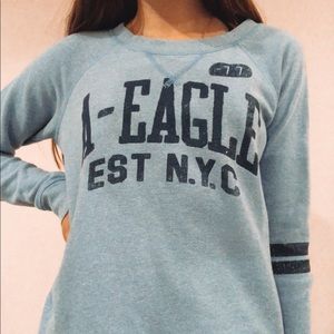 American Eagle 🦅 Outfitters Crew Neck! Size Small
